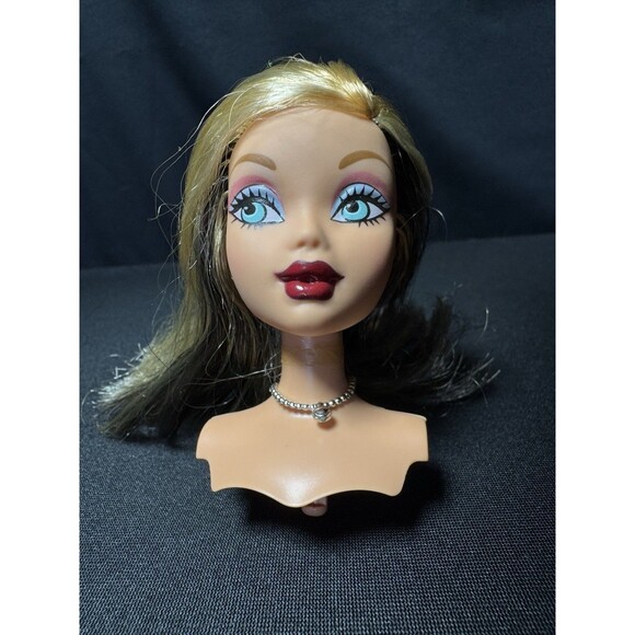 Barbie My Scene Swappin' Styles Kennedy Doll Blonde Black Highlight Streak Hair - Picture 2 of 7